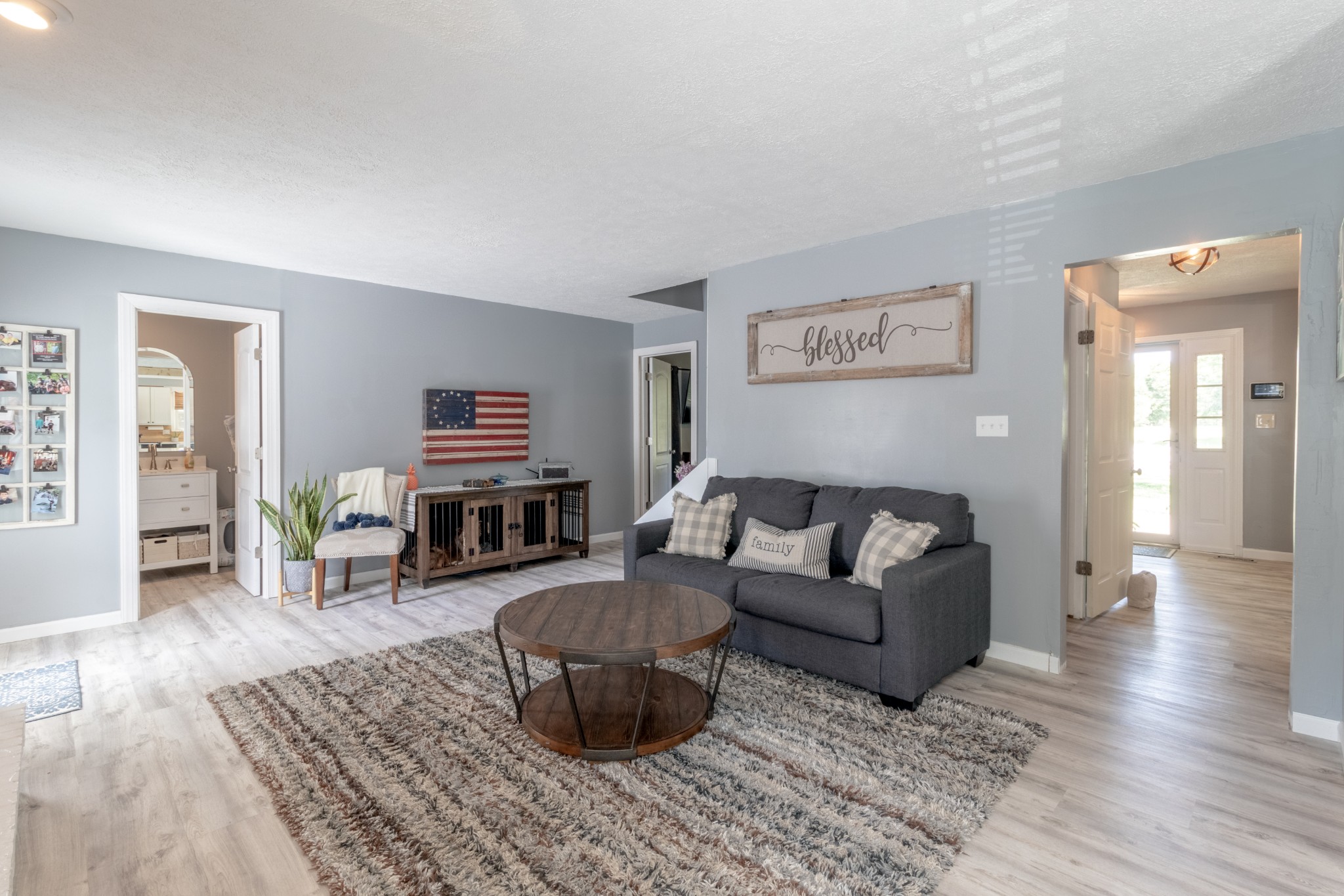 1002 Rossview Road Clarksville, TN 37043 - Photo 7 of 25 Gallery Image 7
