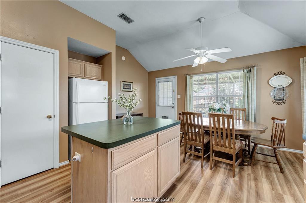 807 Azalea Court College Station, TX 77840 - Photo 11 of 23