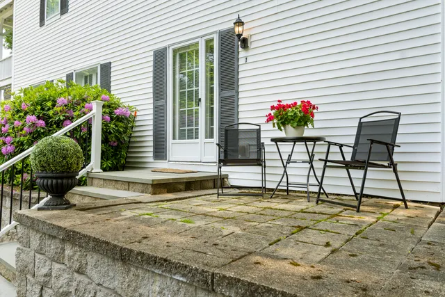 $469,000 | 60 Barrell Lane, Unit 1, York, ME 03909