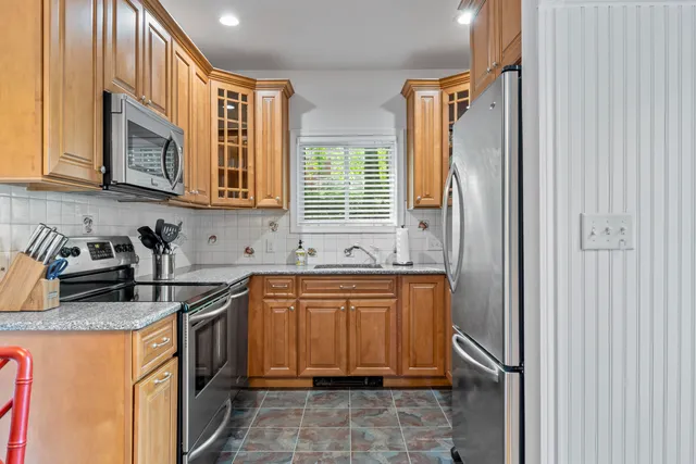 $469,000 | 60 Barrell Lane, Unit 1, York, ME 03909