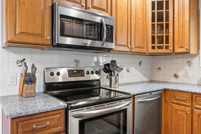 $469,000 | 60 Barrell Lane, Unit 1, York, ME 03909