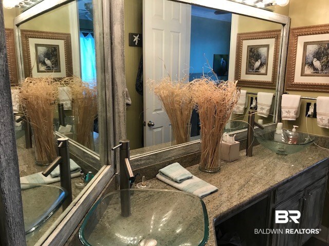 27284 Gulf Road, Unit 305 Orange Beach, AL 36561 - Photo 18 of 25 Master Bath