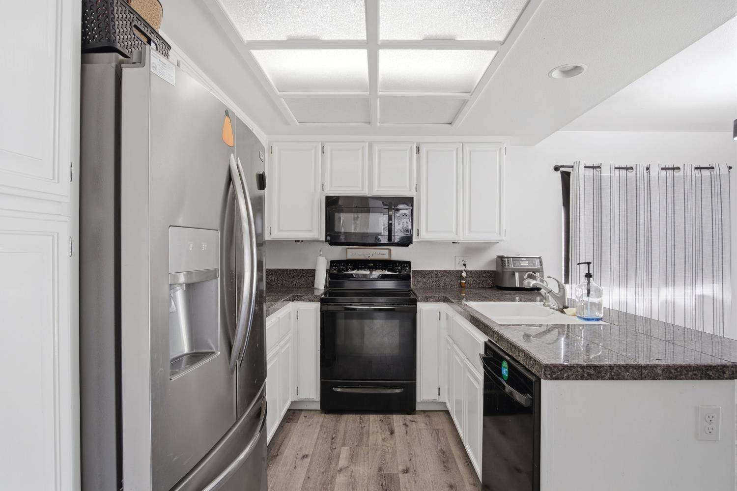 3816 Wichita Way Modesto, CA 95357 - Photo 13 of 26