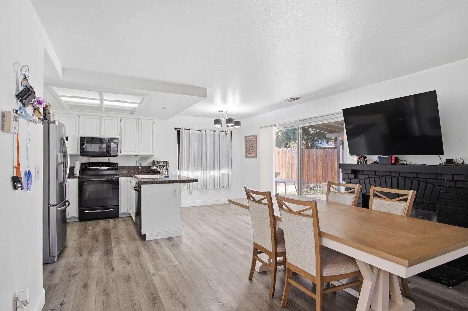 3816 Wichita Way Modesto, CA 95357 - Photo 10 of 26