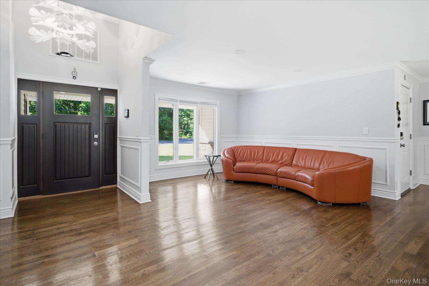174 Warner Road Huntington, NY 11743 - Photo 6 of 46