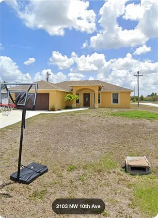 $2,200 | 2103 Northwest 10th Avenue, Cape Coral, FL 33993