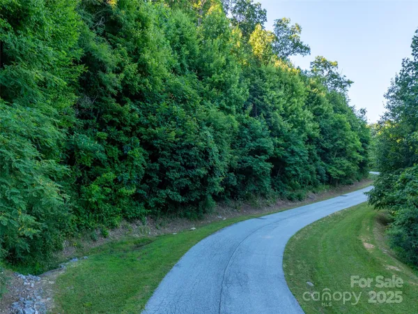 $125,000 | 845 Grand Oaks Drive, Hendersonville, NC 28792
