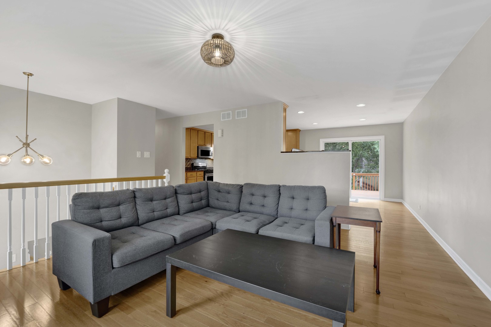 1S705 Eisenhower Road Oakbrook Terrace, IL 60181 - Photo 5 of 35 Gallery Image 5