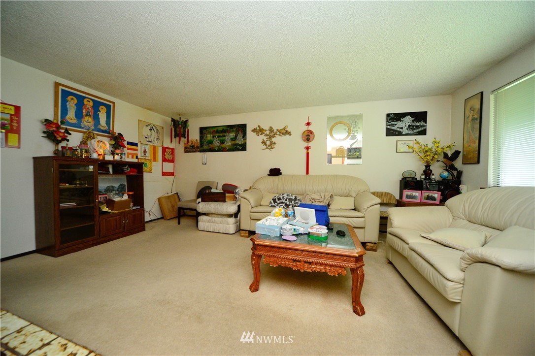 824 Dundee Road Northwest Olympia, WA 98502 - Photo 3 of 15 Gallery Image 3