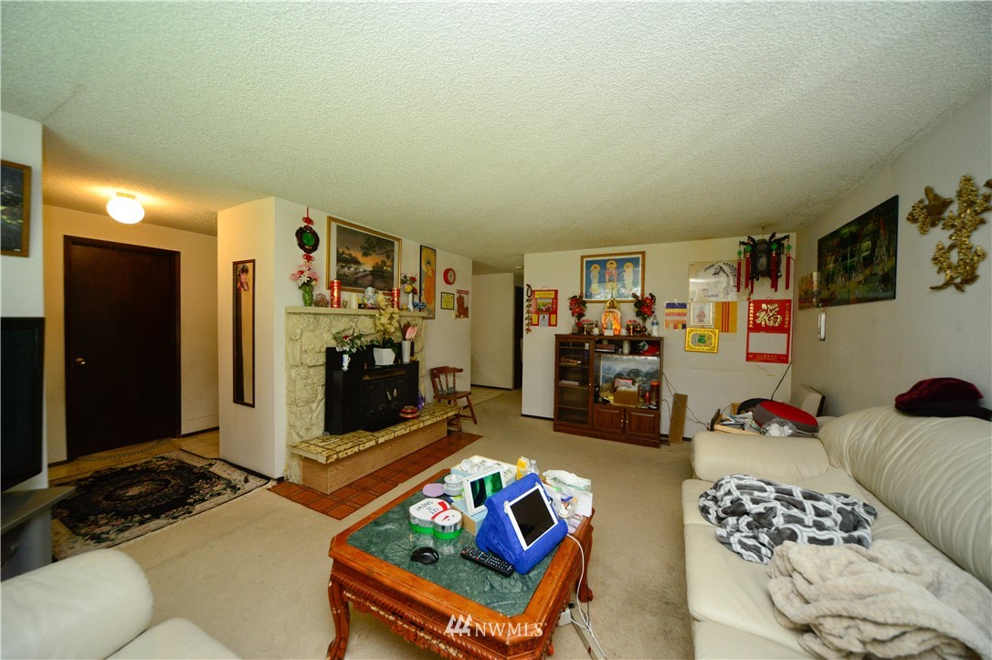 824 Dundee Road Northwest Olympia, WA 98502 - Photo 4 of 15 Gallery Image 4