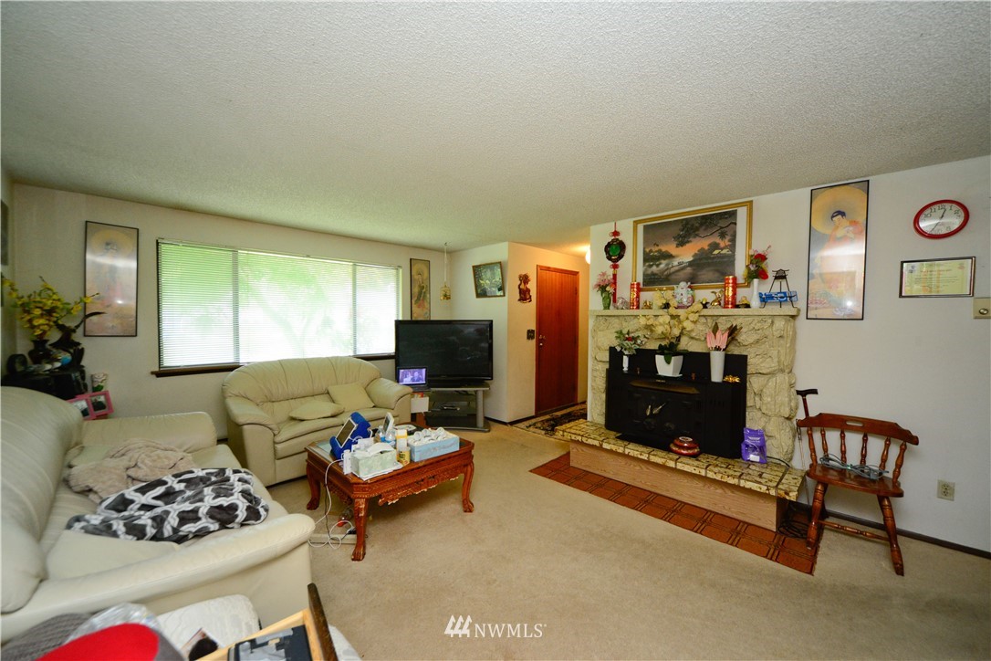 824 Dundee Road Northwest Olympia, WA 98502 - Photo 6 of 15 Gallery Image 6