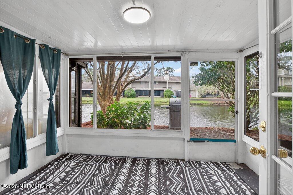 3801 Crown Point Road, Unit 2072 Jacksonville, FL 32257 - Photo 35 of 38 a view of entrance