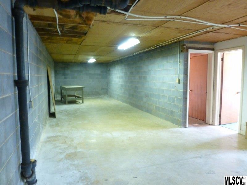 2935 Spencer Road Conover, NC 28613 - Photo 12 of 25 Gallery Image 12