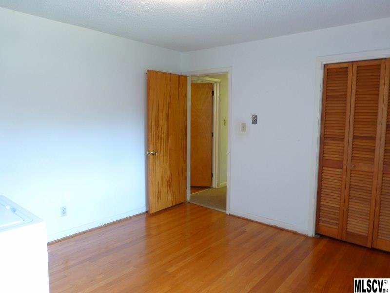 2935 Spencer Road Conover, NC 28613 - Photo 5 of 25 Gallery Image 5