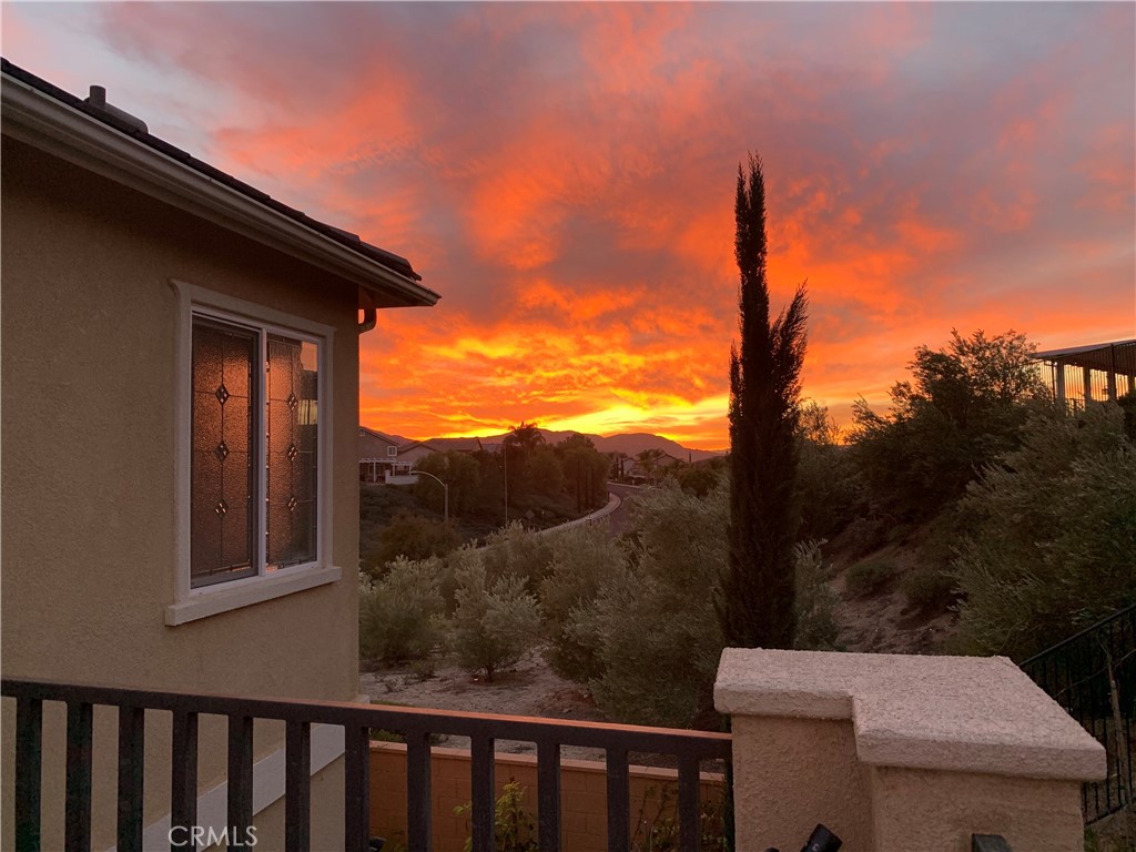 44260 Nighthawk Pass Temecula, CA 92592 - Photo 40 of 55 a view of a terrace