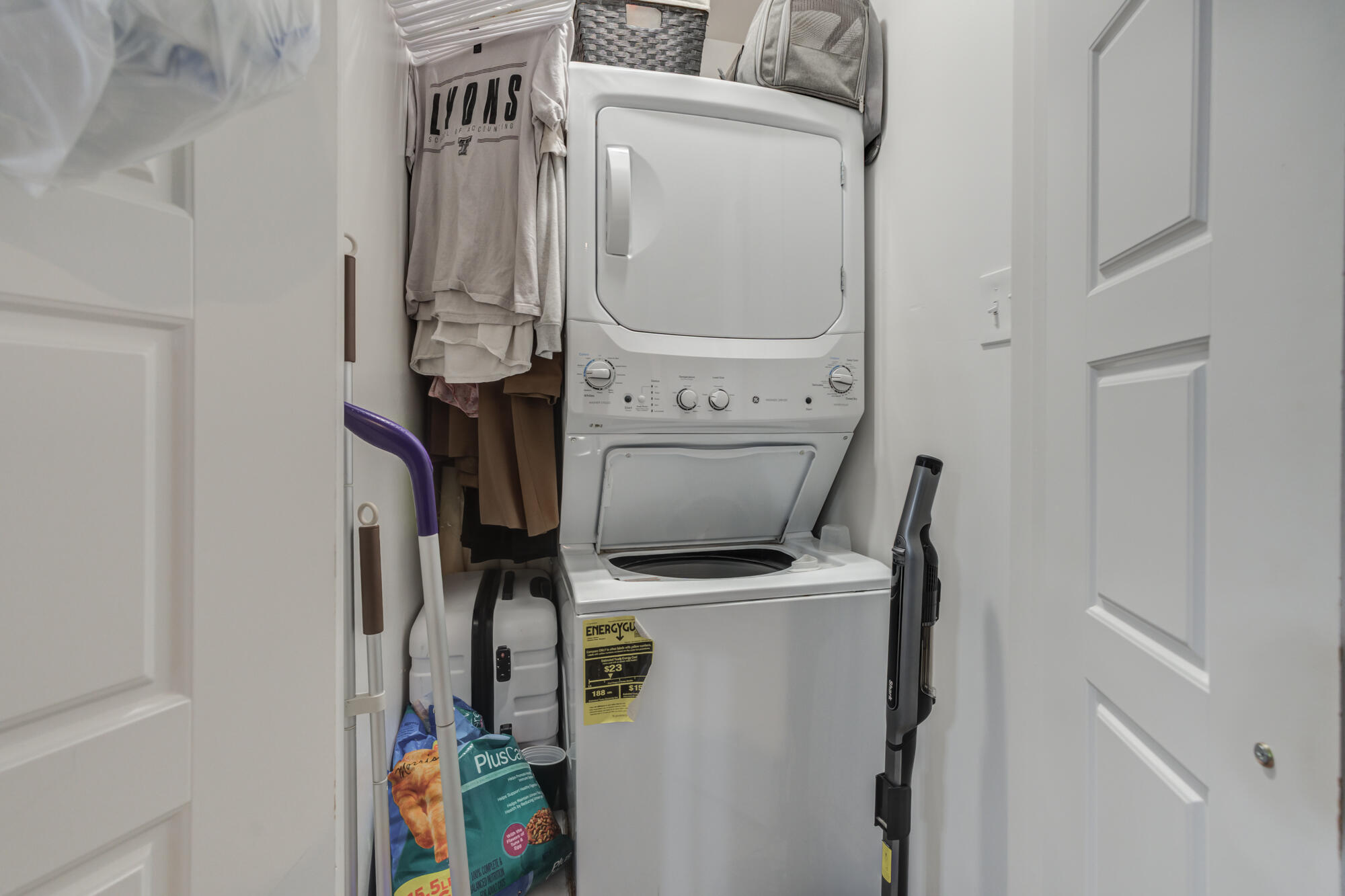 2414 25th Street Lubbock, TX 79411 - Photo 59 of 61 a utility room with dryer and washer