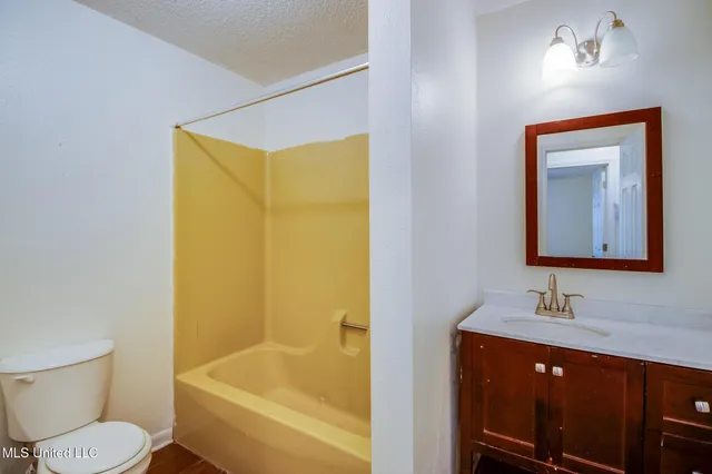 $155,000 | 10428 Riverbend Circle, Moss Point, MS 39562