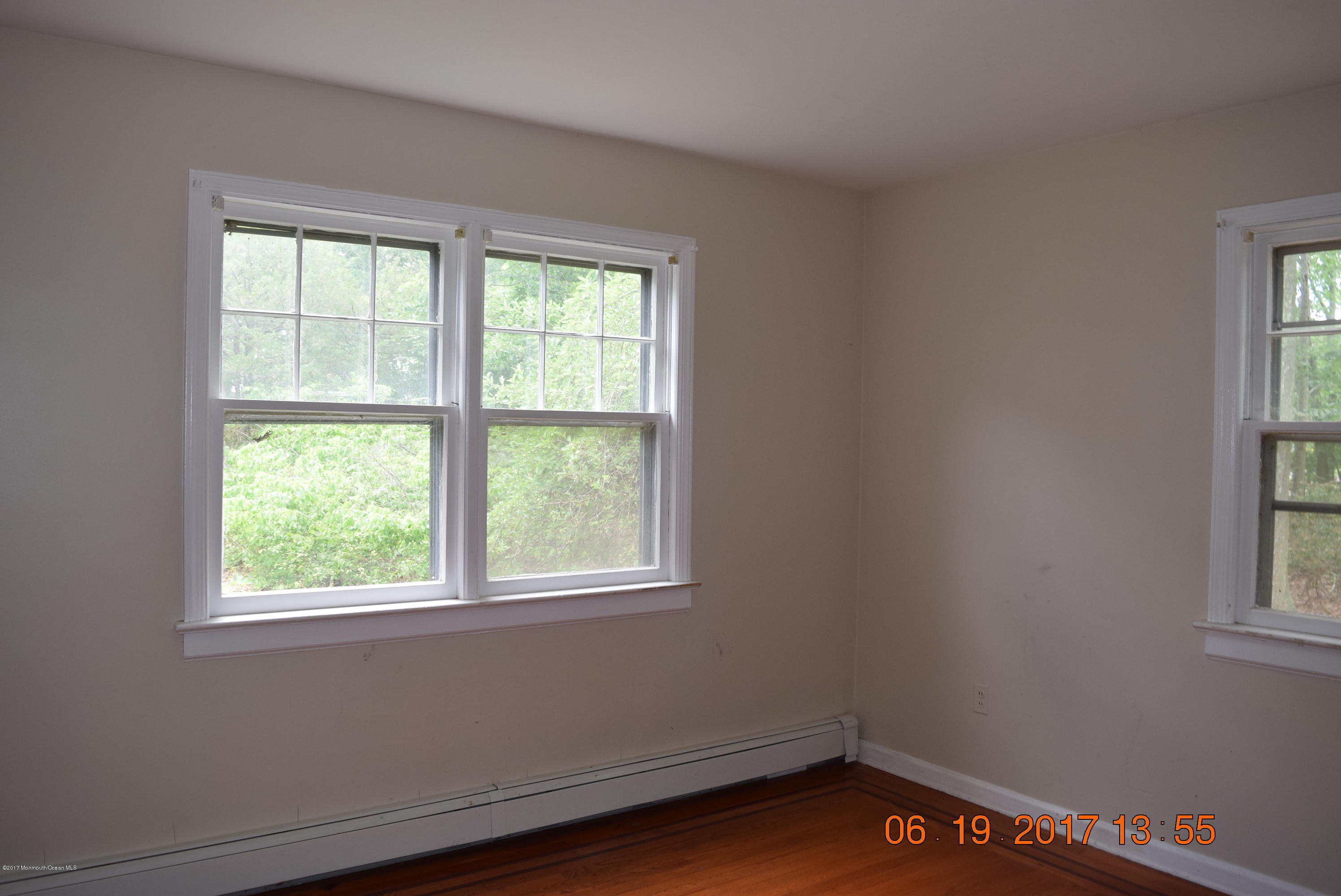 636 West Farms Road Howell, NJ 07731 - Photo 11 of 17 an empty room with a window