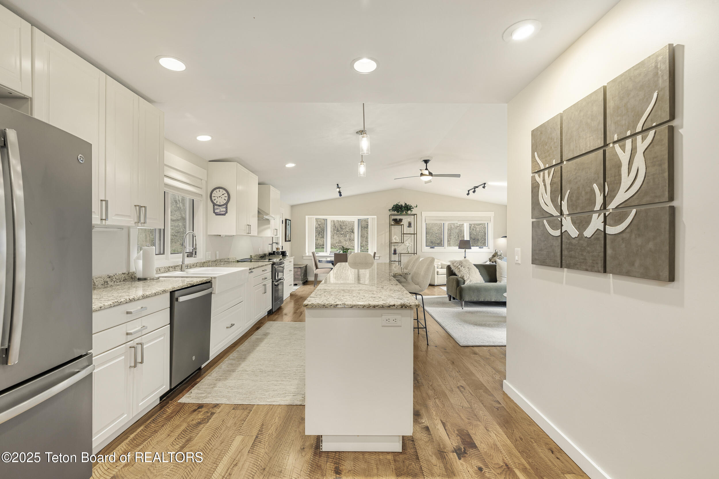 2022 Hidden Ranch Loop Jackson, WY 83001 - Photo 11 of 30 Kitchen