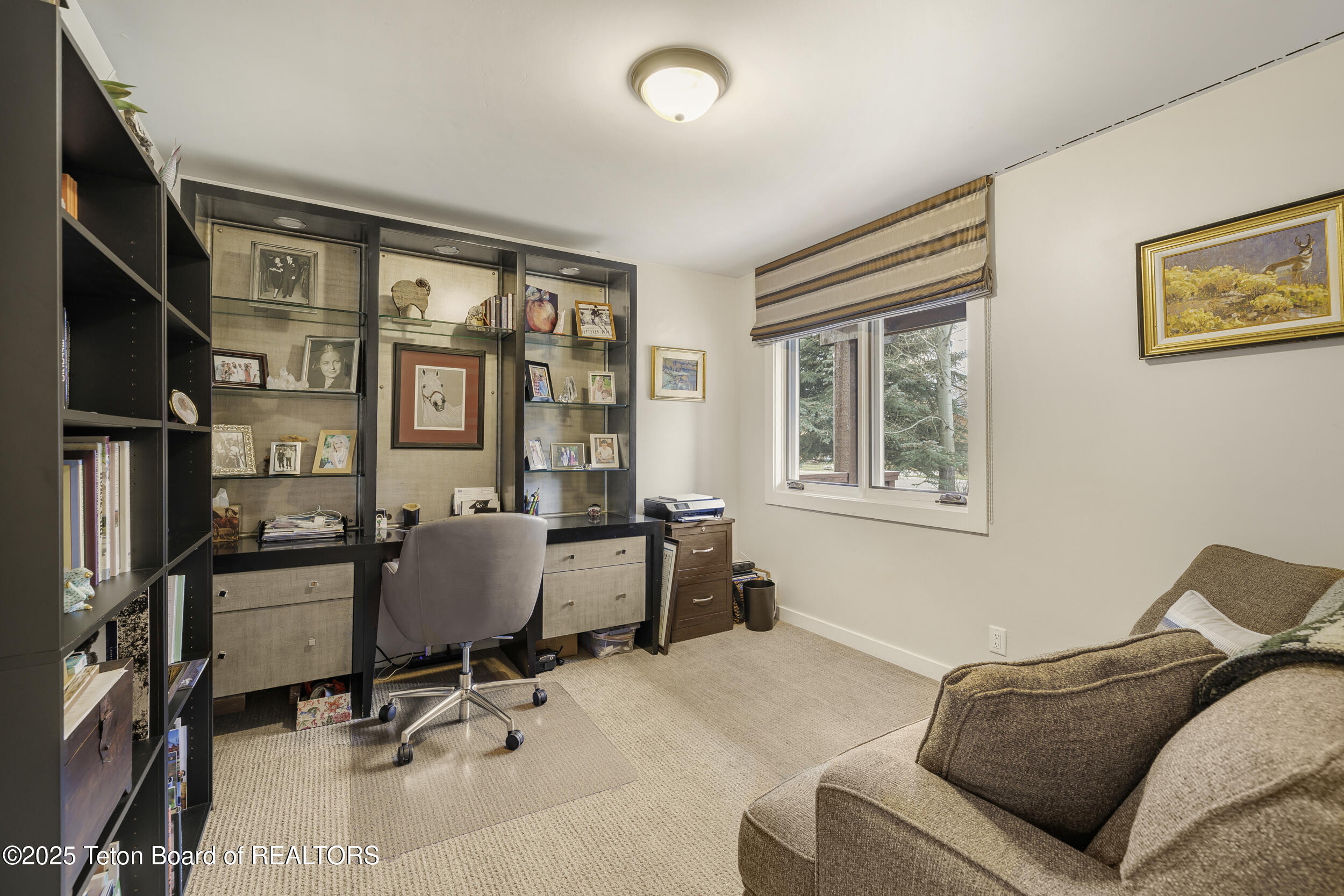 2022 Hidden Ranch Loop Jackson, WY 83001 - Photo 13 of 30 Office/Bedroom 3