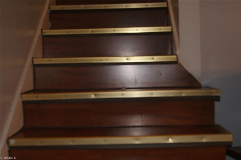 5703 Bramblegate Road Greensboro, NC 27409 - Photo 13 of 22