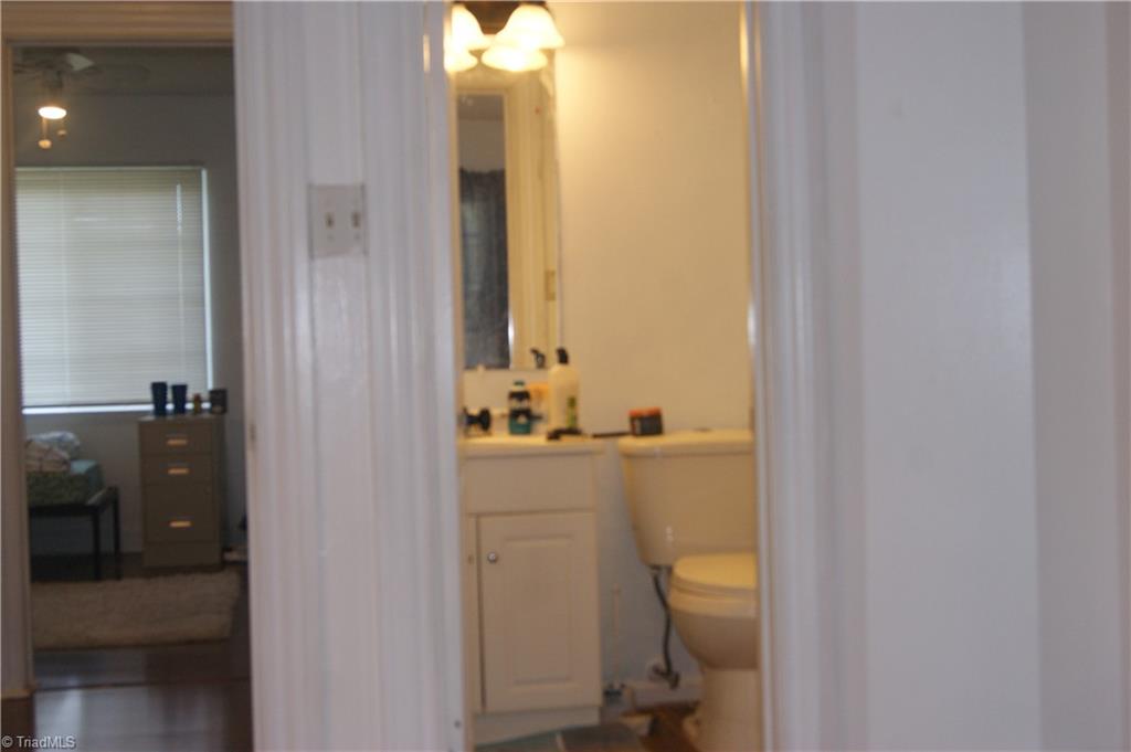 5703 Bramblegate Road Greensboro, NC 27409 - Photo 16 of 22