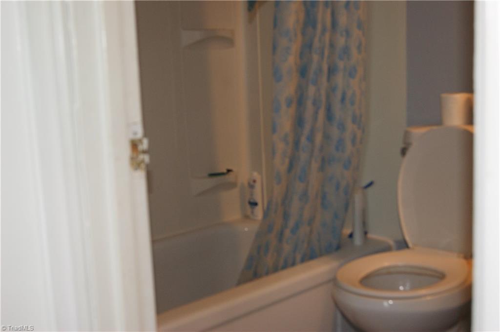 5703 Bramblegate Road Greensboro, NC 27409 - Photo 21 of 22