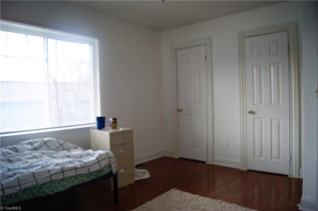 5703 Bramblegate Road Greensboro, NC 27409 - Photo 9 of 22