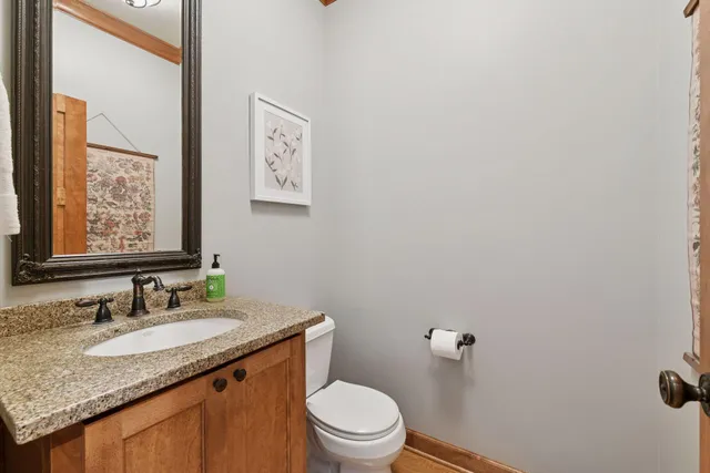 $925,000 | 1646 Isabella Parkway, Chaska, MN 55318