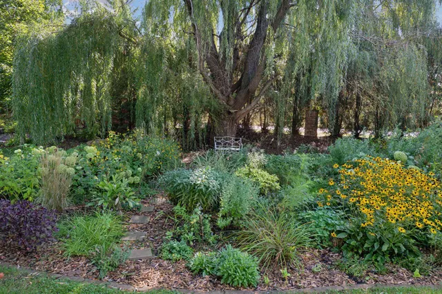 $925,000 | 1646 Isabella Parkway, Chaska, MN 55318