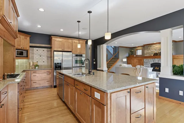 $925,000 | 1646 Isabella Parkway, Chaska, MN 55318