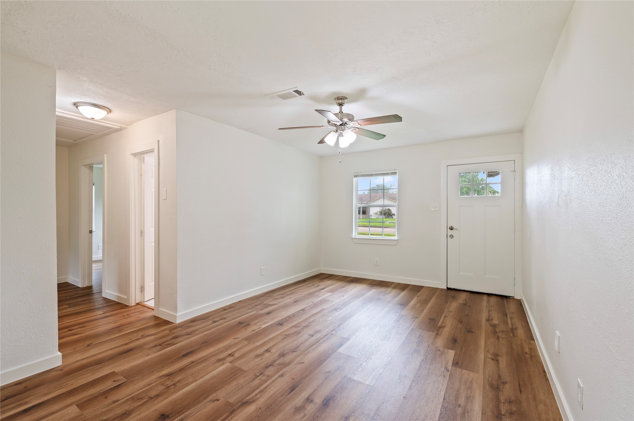 504 Burke Road Pasadena, TX 77506 - Photo 22 of 26