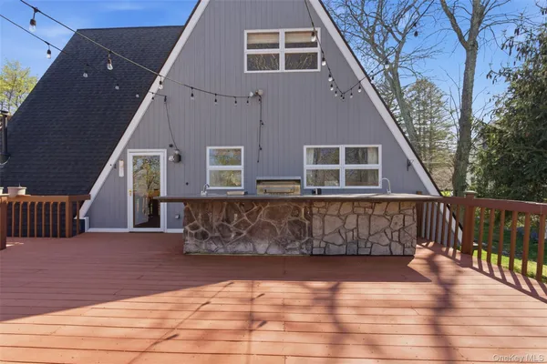 $715,000 | 180 East Railroad Avenue, West Haverstraw, NY 10993