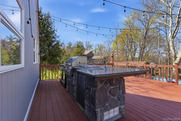 $715,000 | 180 East Railroad Avenue, West Haverstraw, NY 10993