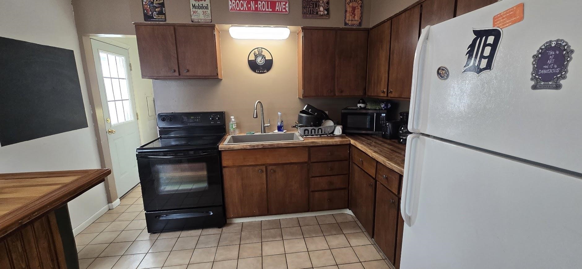 1910 34th Street Bay City, MI 48708 - Photo 11 of 26