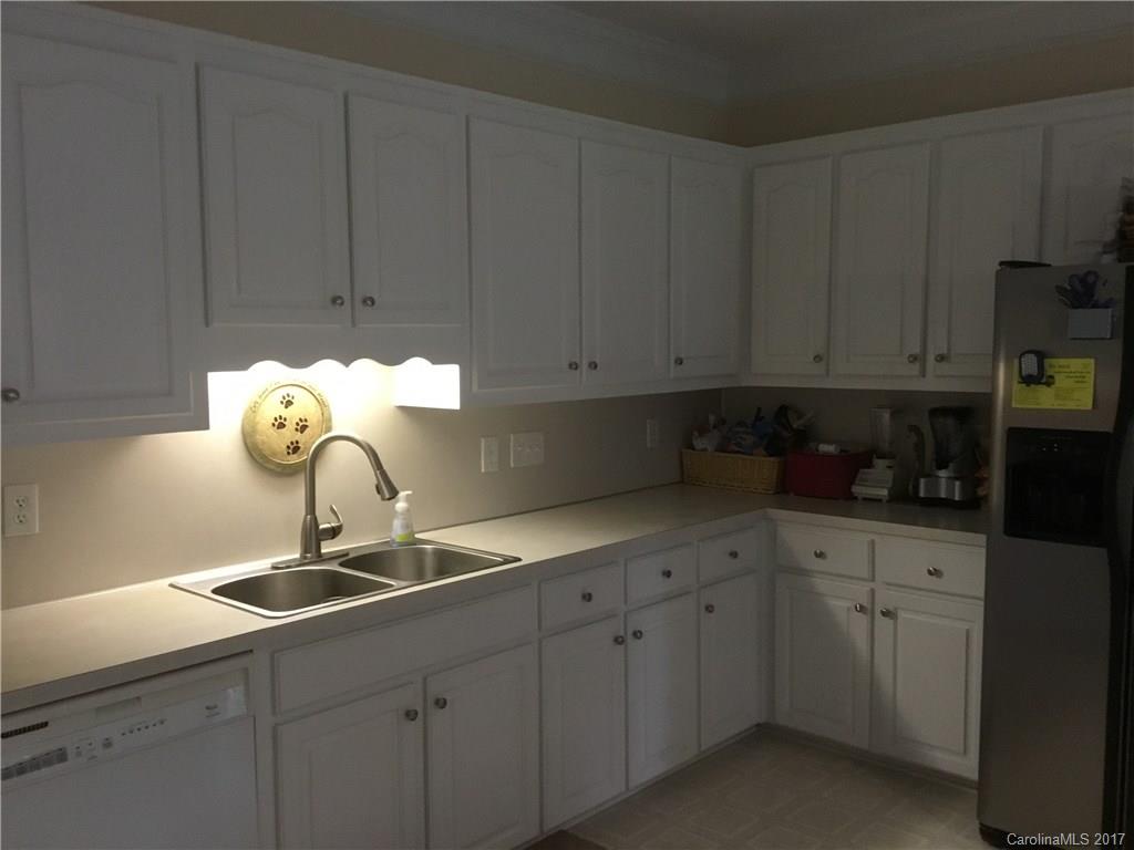 197 Foxcroft Road Rock Hill, SC 29732 - Photo 9 of 21 Gallery Image 9