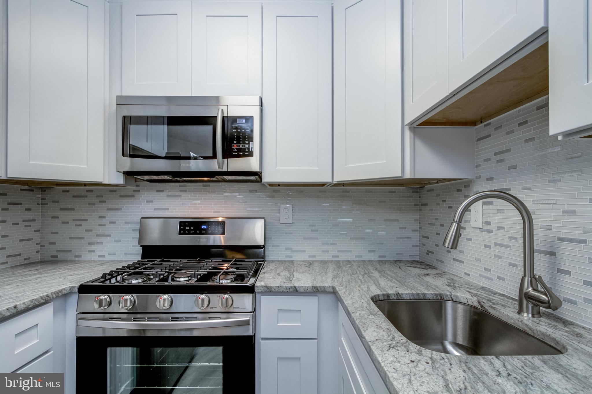 508 South Providence Road Wallingford, PA 19086 - Photo 52 of 63 In-Law Suite Kitchen-Custom tile Backsplash