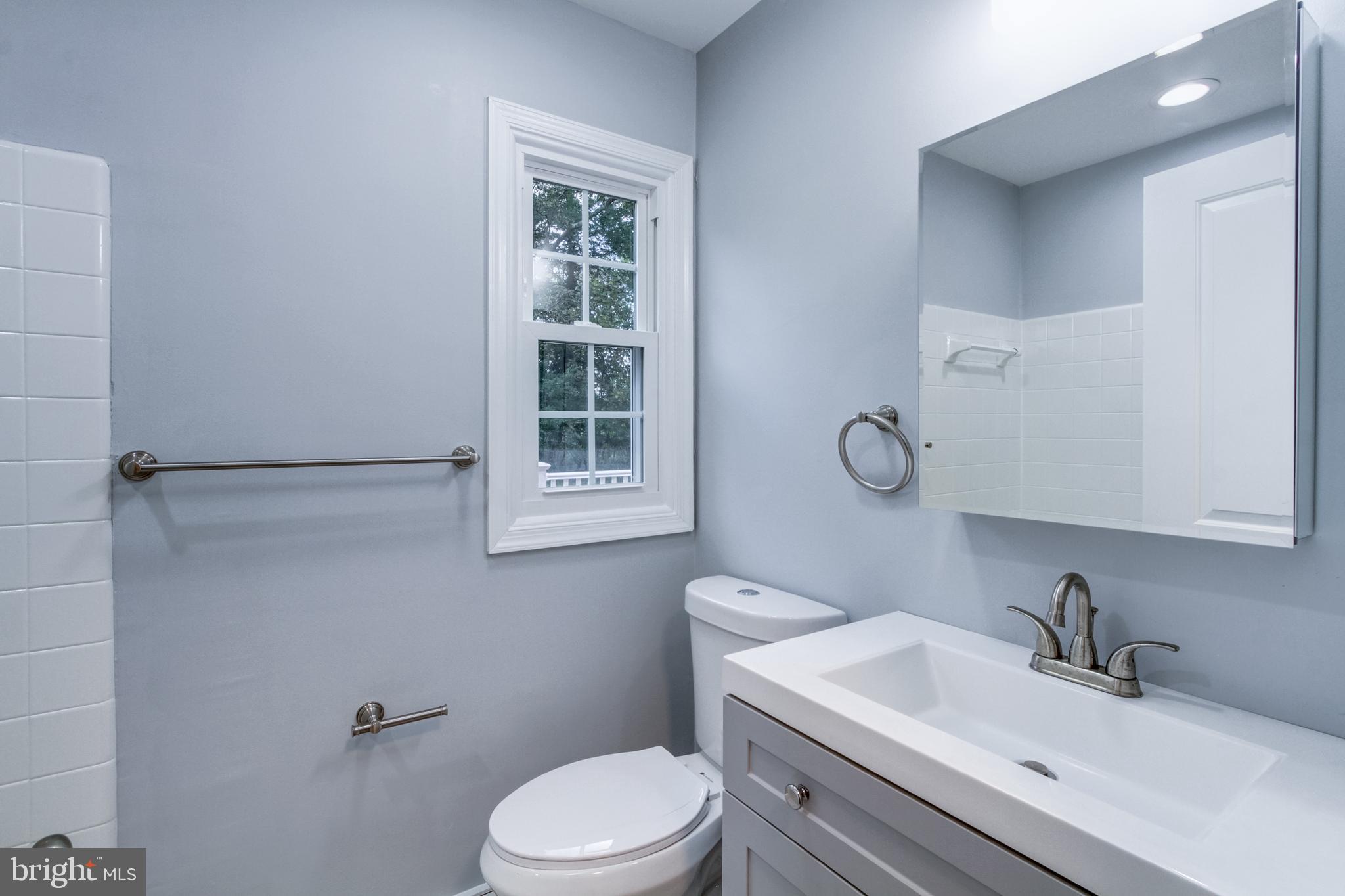 508 South Providence Road Wallingford, PA 19086 - Photo 56 of 63 In-Law Suite Bathroom