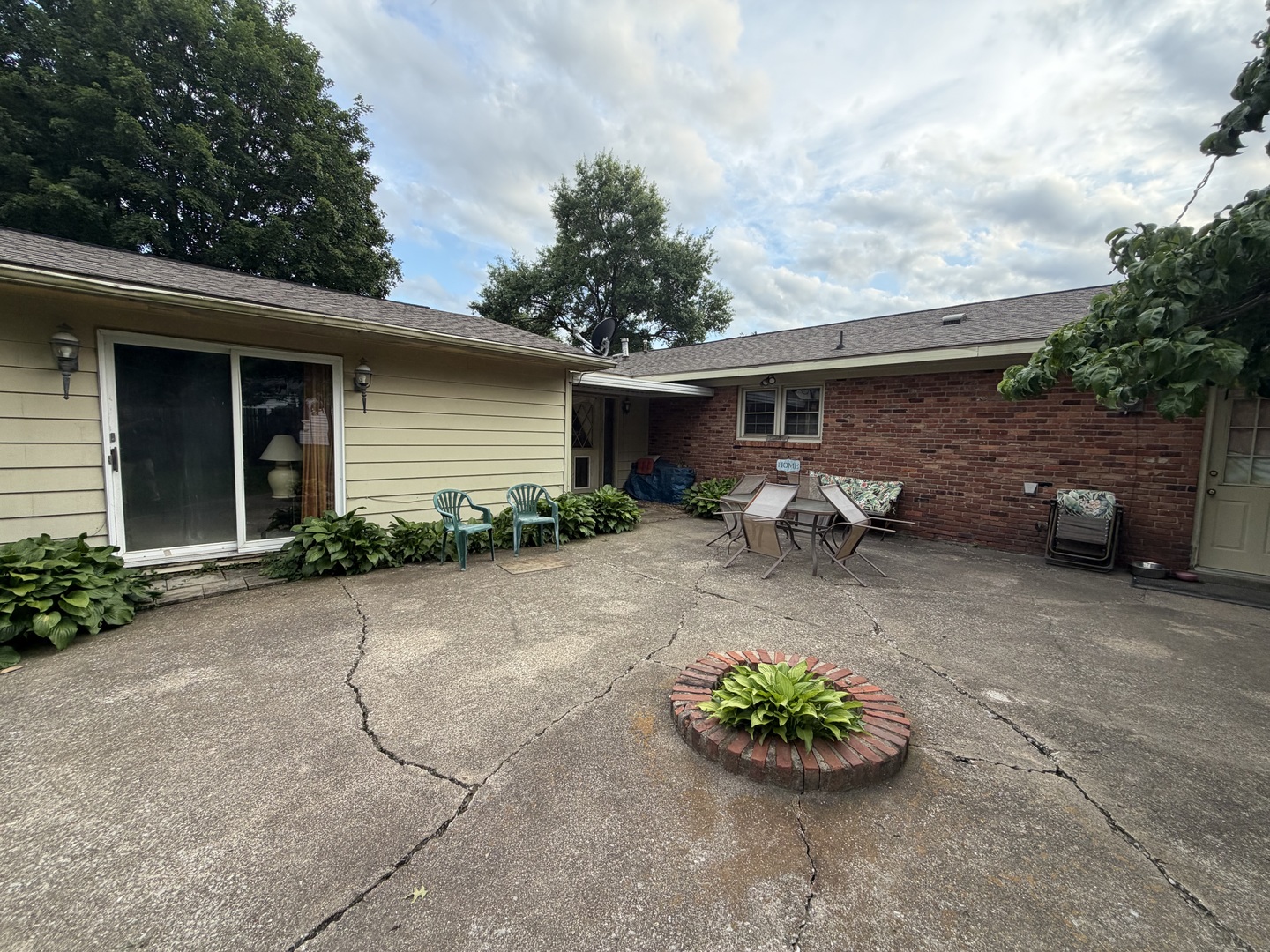 54 Jon Street Metropolis, IL 62960 - Photo 4 of 33