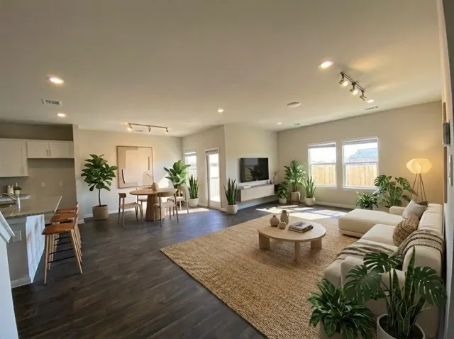 $2,000 | 154 Solitude Drive, San Marcos, TX 78666