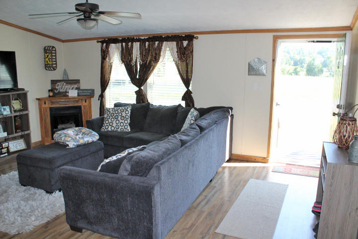 1150 Jacksboro Road Bronston, KY 42518 - Photo 11 of 34 IMG_8338