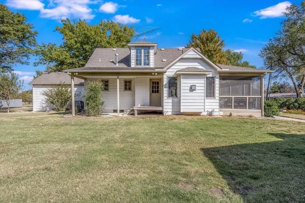 $525,000 | 2331 East Madison Avenue, Derby, KS 67037