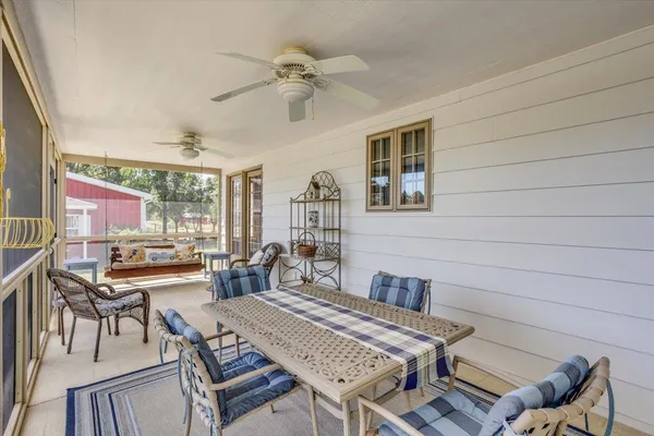 $525,000 | 2331 East Madison Avenue, Derby, KS 67037