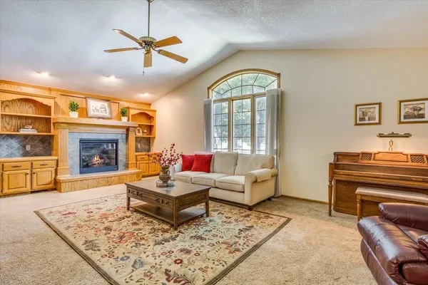 $525,000 | 2331 East Madison Avenue, Derby, KS 67037