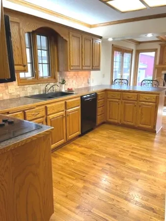 $525,000 | 2331 East Madison Avenue, Derby, KS 67037