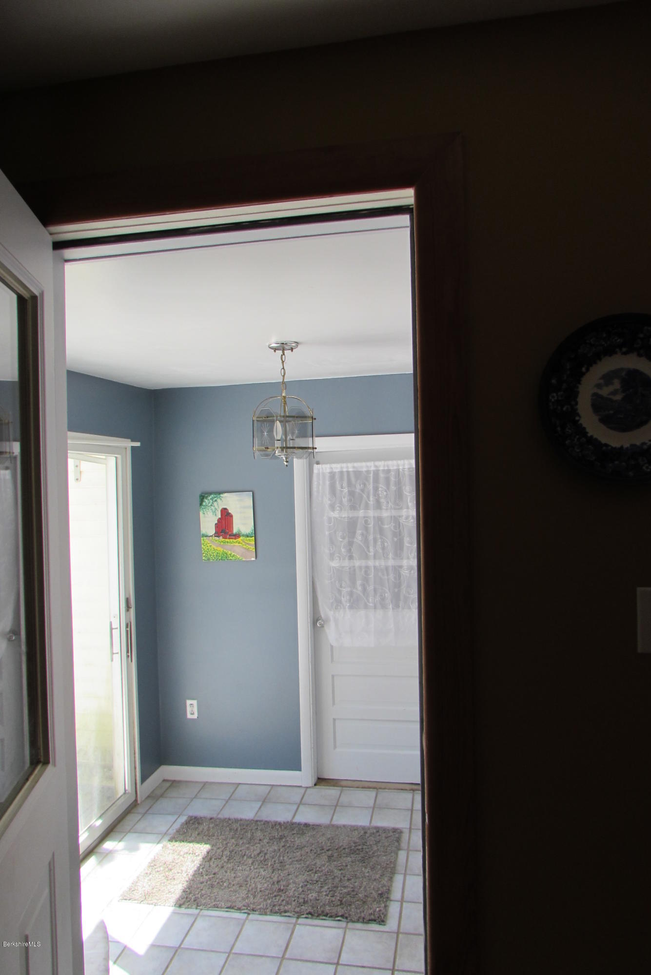 175 Tamarack Road Pittsfield, MA 01201 - Photo 10 of 22 Mudroom