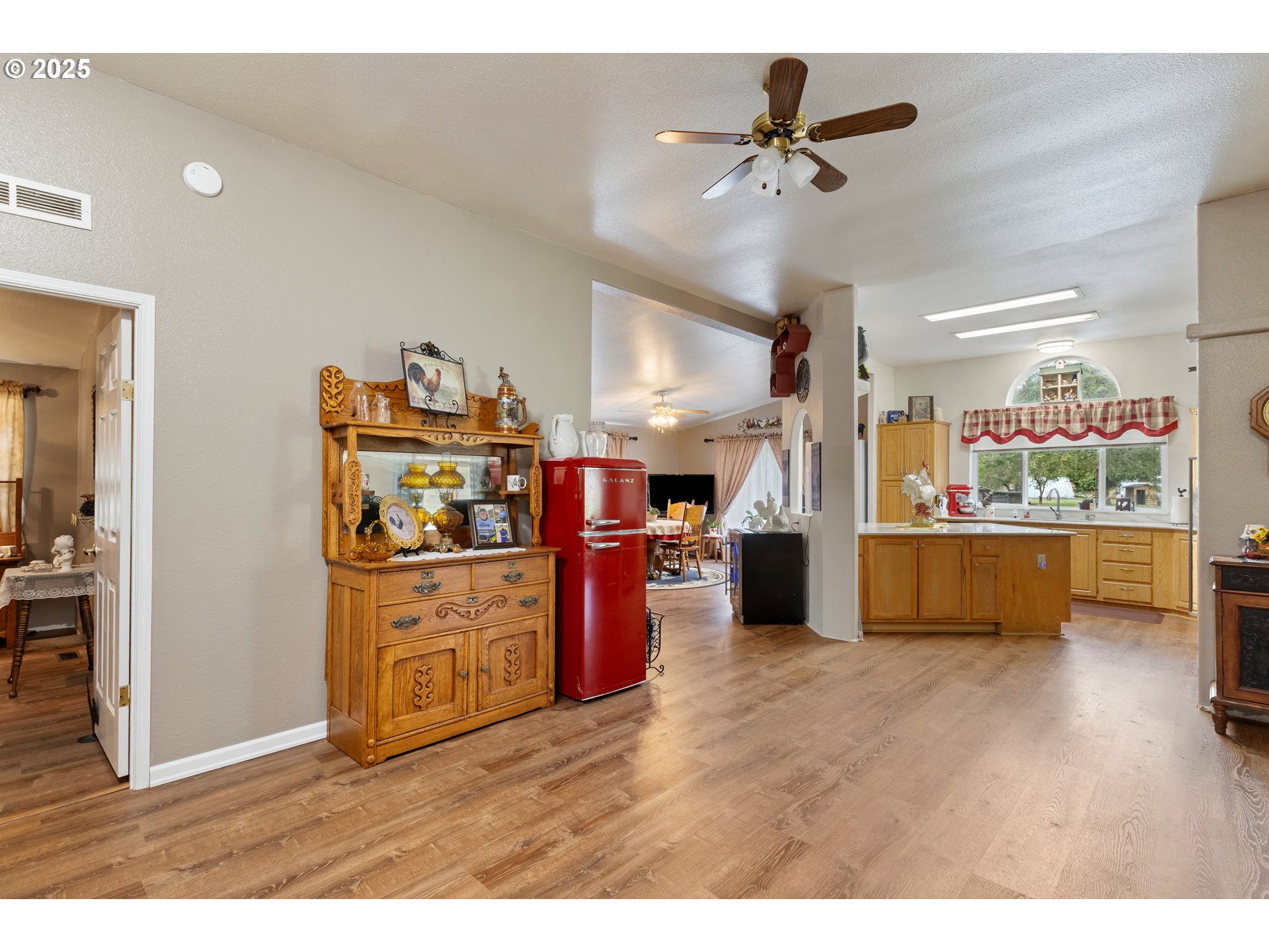 5041 North Myrtle Road Myrtle Creek, OR 97457 - Photo 13 of 48 Gallery Image 13