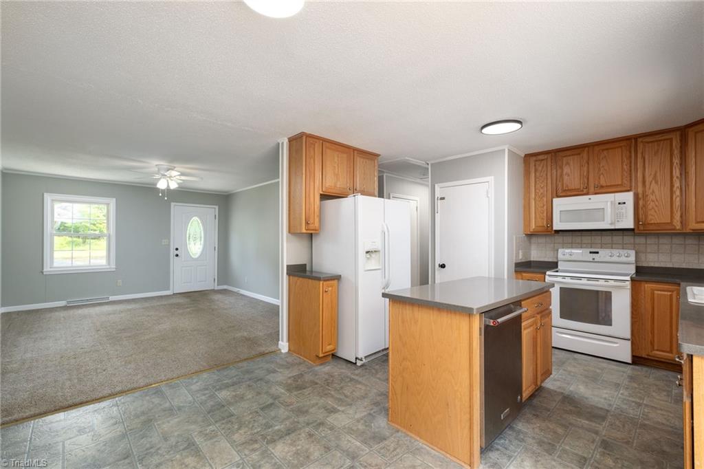 441 Irvin Farm Road Reidsville, NC 27320 - Photo 12 of 37 Gallery Image 12