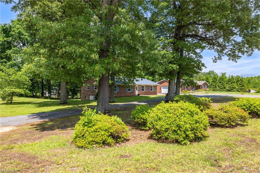 441 Irvin Farm Road Reidsville, NC 27320 - Photo 5 of 37 Gallery Image 5