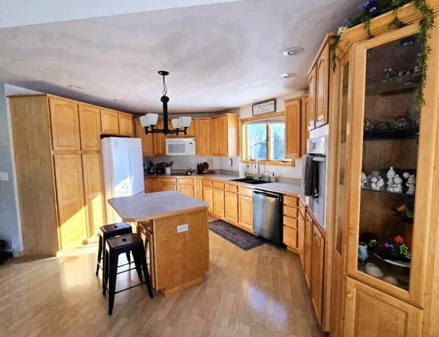 $379,900 | 807 8th Street Southwest, Pipestone, MN 56164